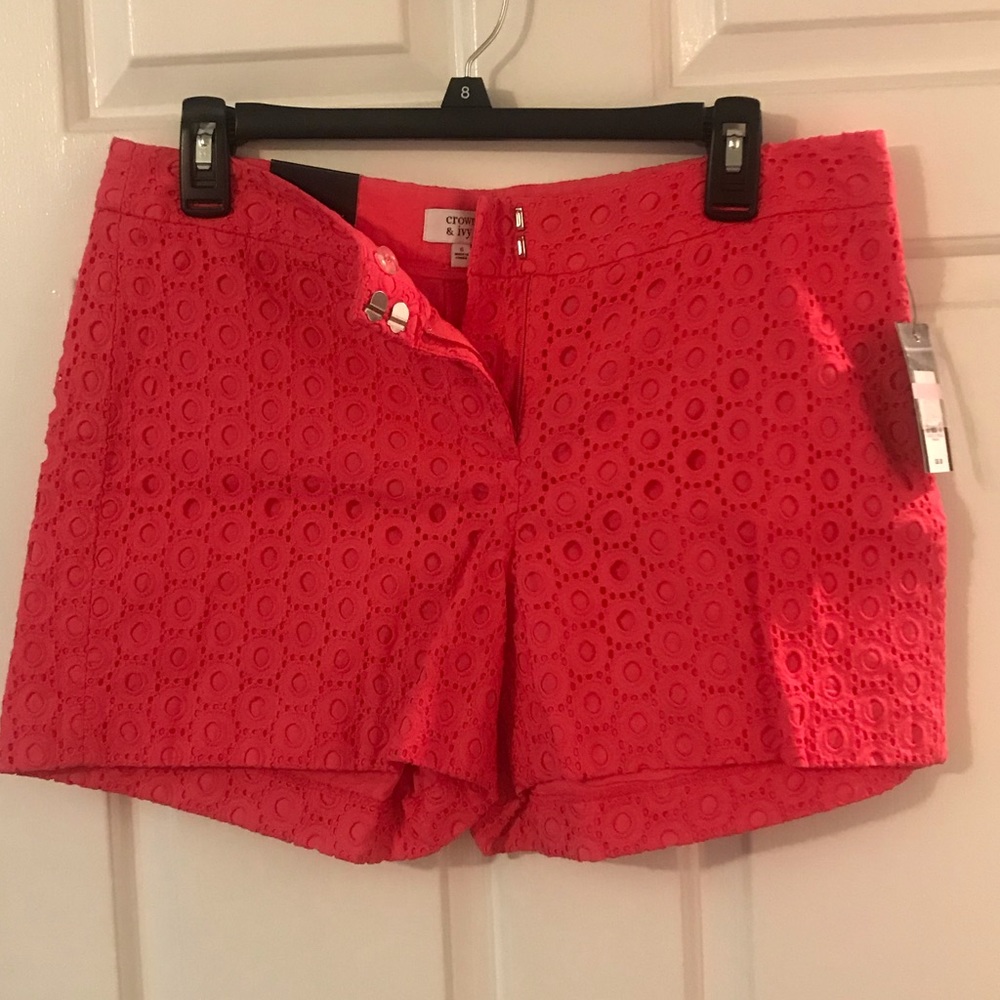 Crown and ivy size 6 coral eyelet shorts NWT 6
